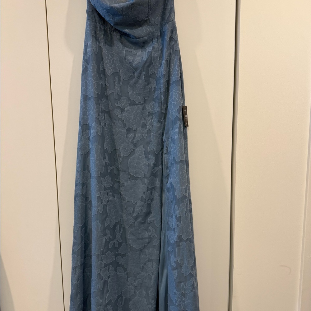 Elegant Blue Strapless Lace Dress - Picture 3 of 5